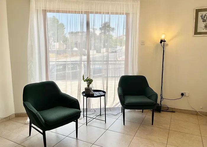 別荘 Tranquility Cove ラルナカ