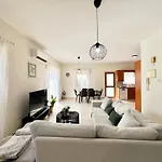 Holiday home Tranquility Cove