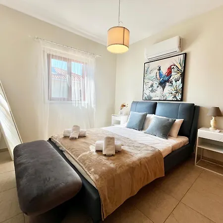 Tranquility Cove בית נופש *