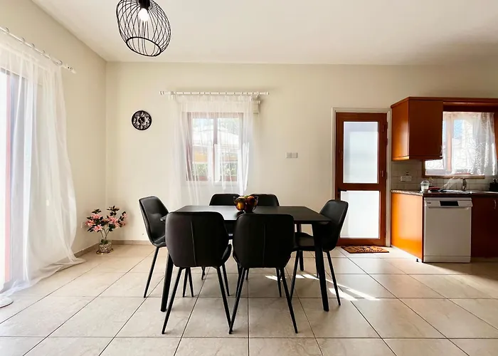 Tranquility Cove בית נופש *