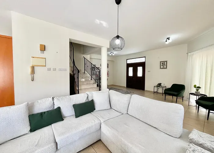 Tranquility Cove * לרנקה